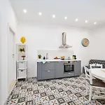 Helloapulia Panoramic Sea View Terrace - Old Town Apartman